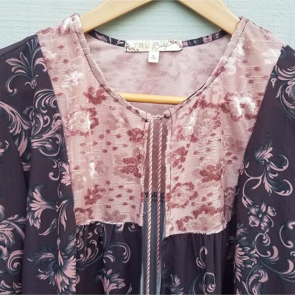 Velvet Long Sleeve Cover-up w/ Tassels Paisley - Picture 3 of 7